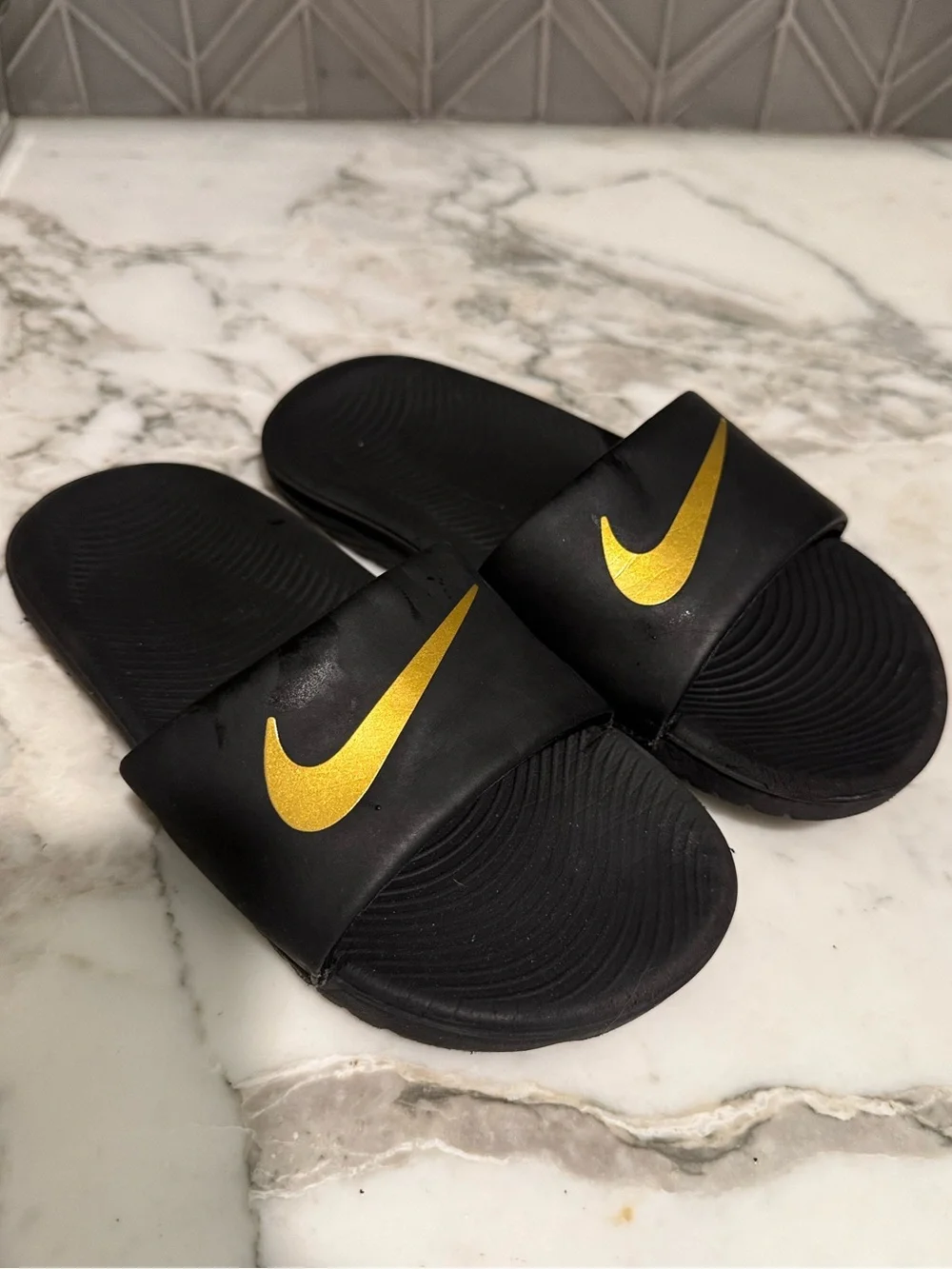$14 ADD ON Nike slides 13c black gold boys girls sandals
